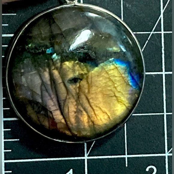 XL High Quality Bright Flash Blue Yellow PINK Labradorite 925 Gemstone Pendant - Picture 9 of 16